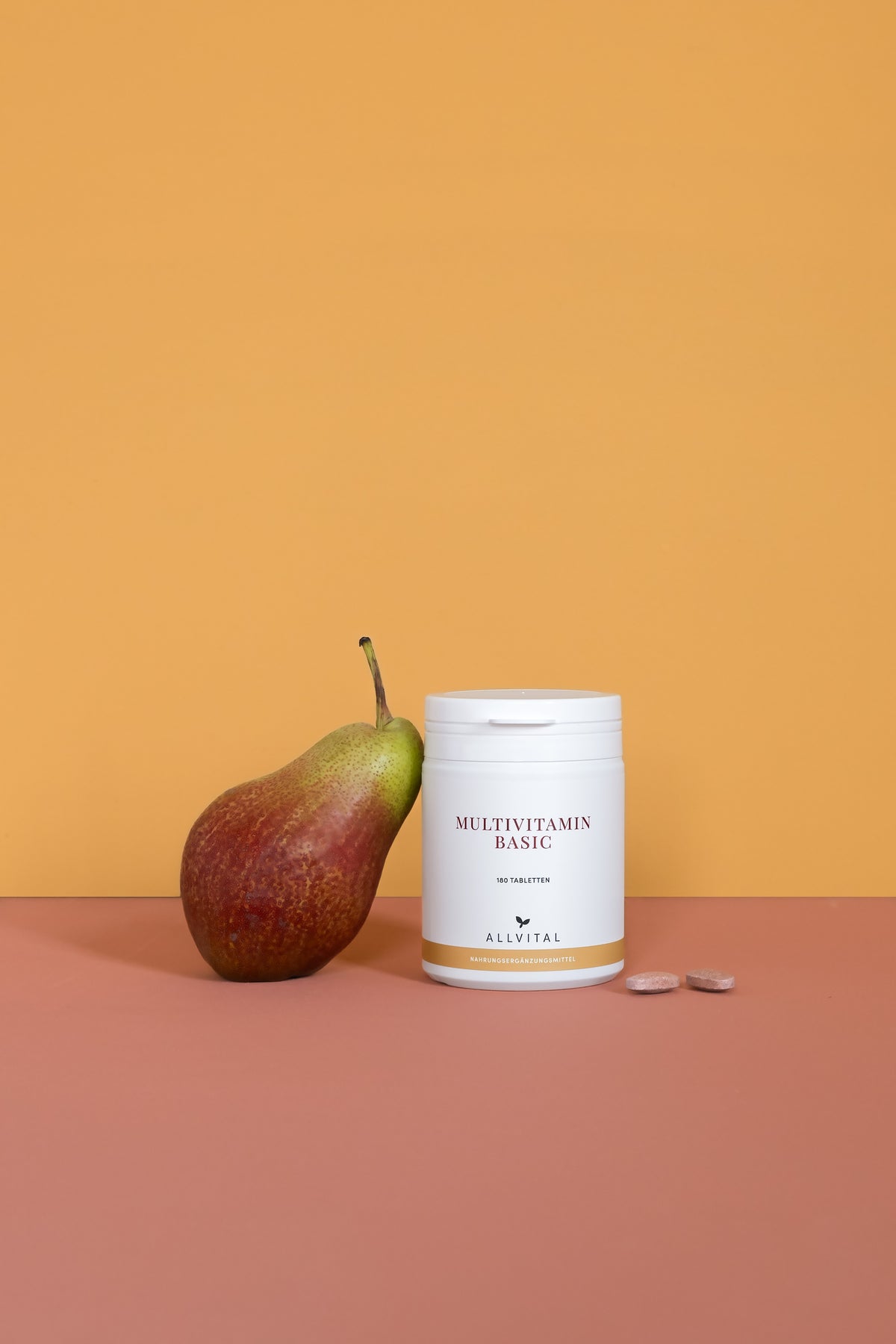 Holiday companions wanted: the 5 must-have supplements for your trip