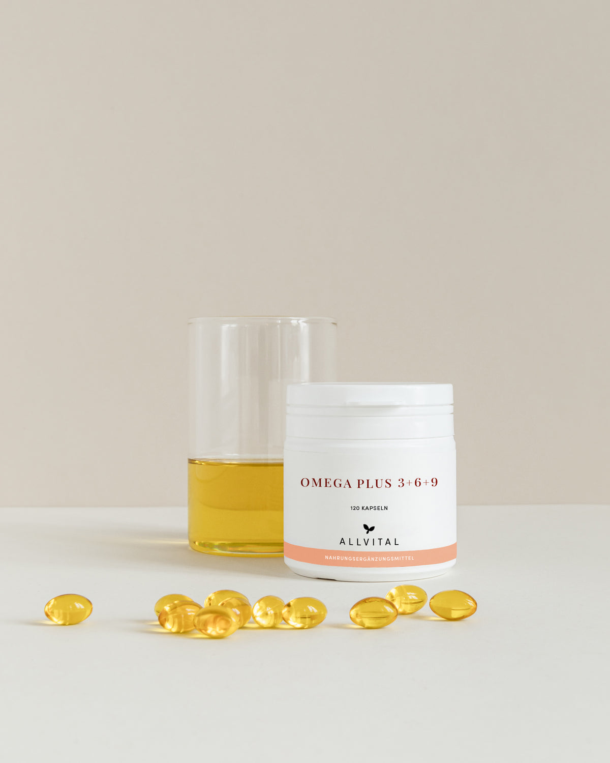 Omega 3+6+9 von Allvital ist eine Kombination von Omega-3-, Omega-6- und Omega-9-Fettsäuren aus rein pflanzlichen Quellen .